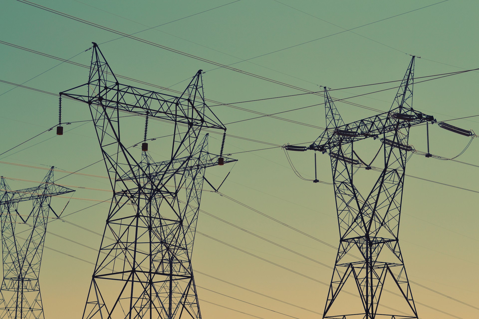 【2025年3月】電力株比較分析！東京電力に 113.8%の上昇余地、割安度で選ぶべき銘柄は？
